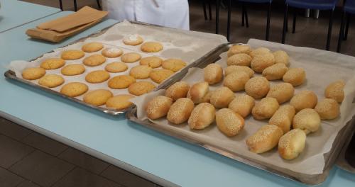 Panini e biscotti da portare a casa